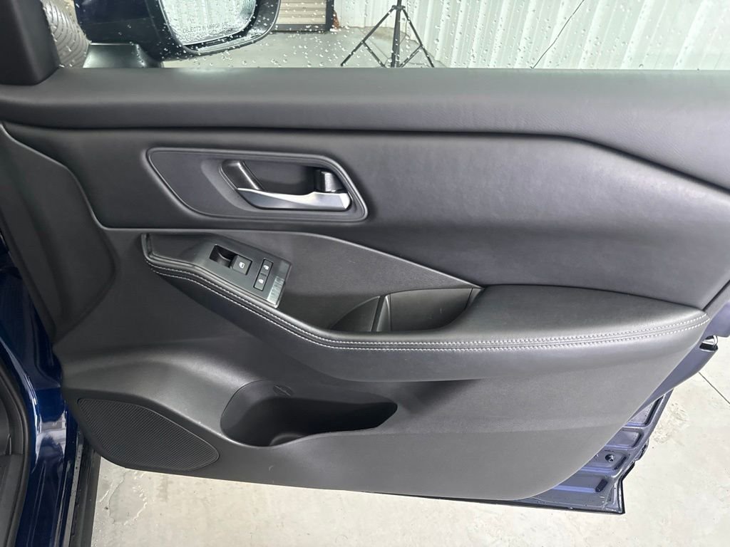 Used 2024 Deep Ocean Blue Pearl Nissan SV image 20