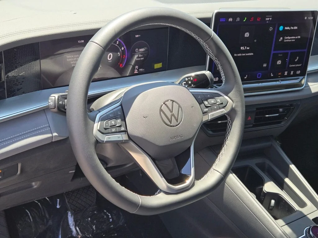 New 2026 White Volkswagen 2.0T SE image 10