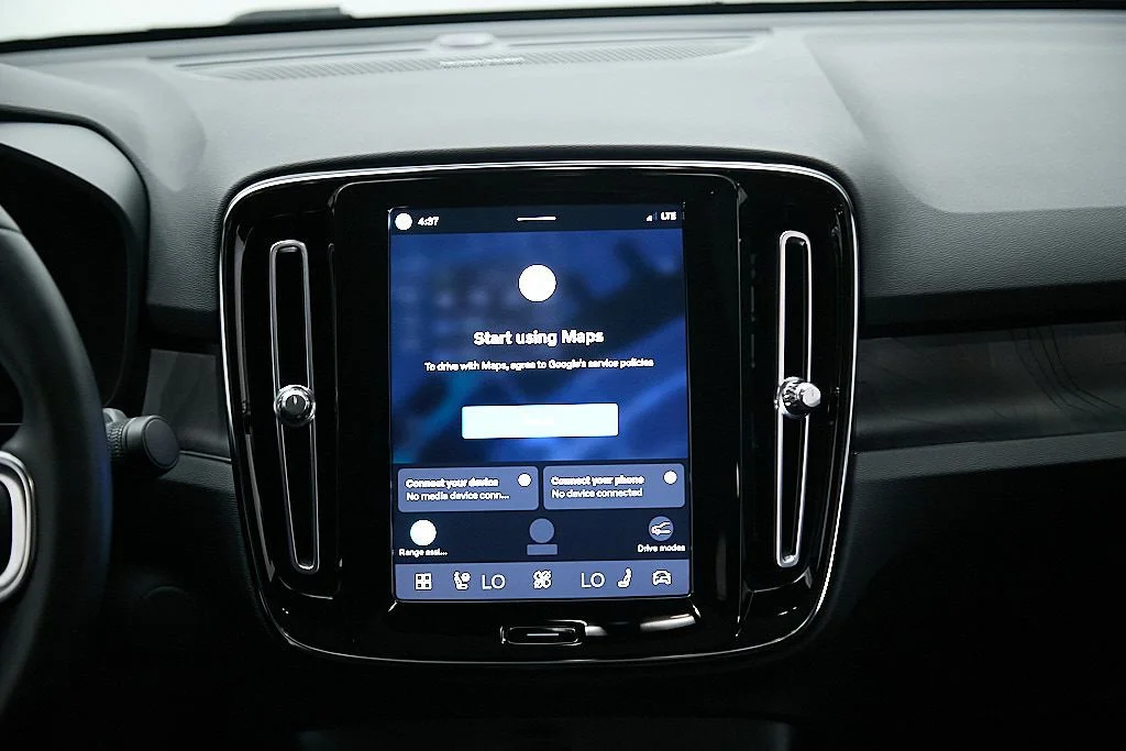 Certified Used 2023 Thunder Grey Volvo Ultimate image 26
