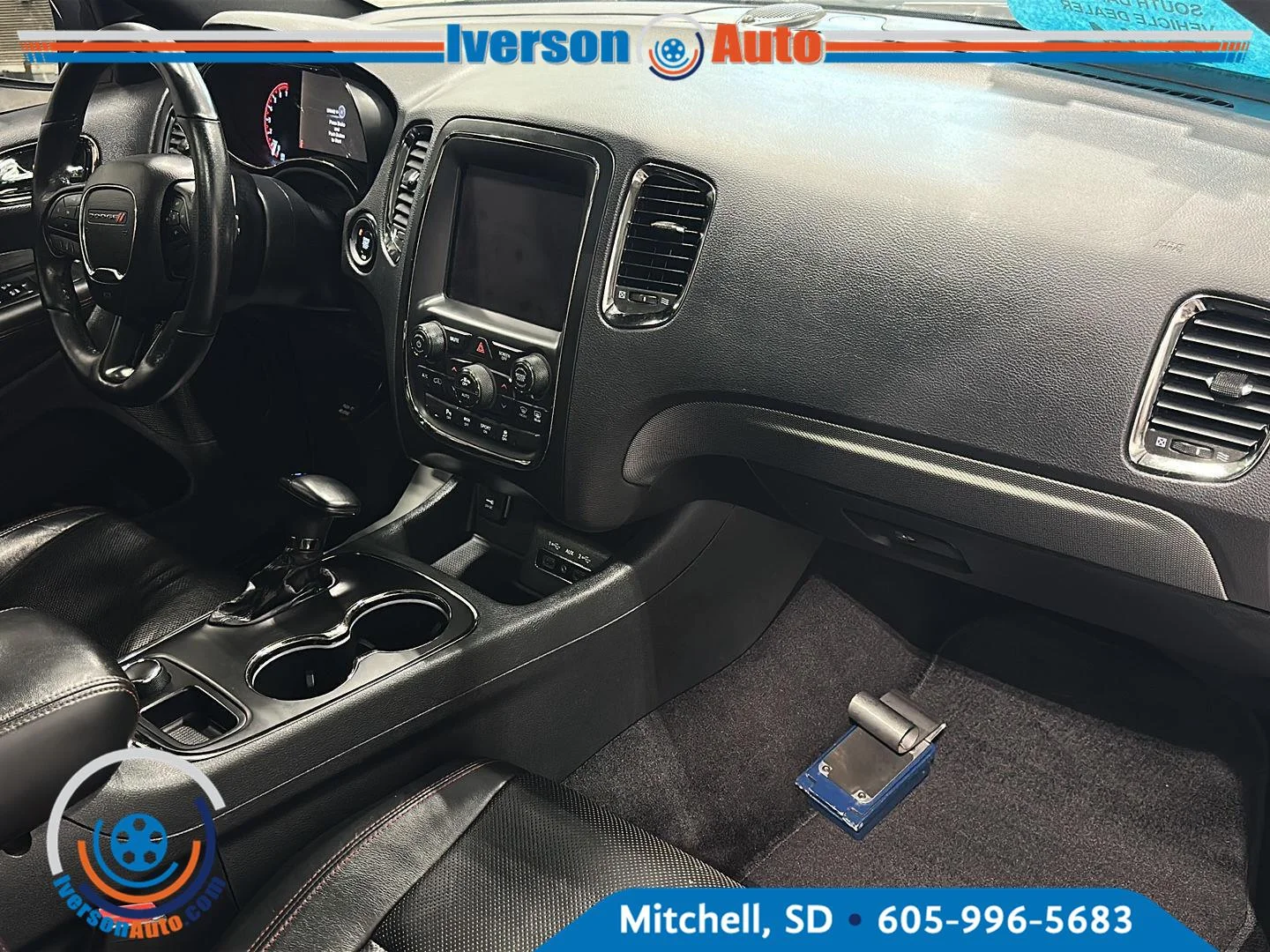 Used 2018 Ivory Tri-Coat Pearl Dodge R/T image 35