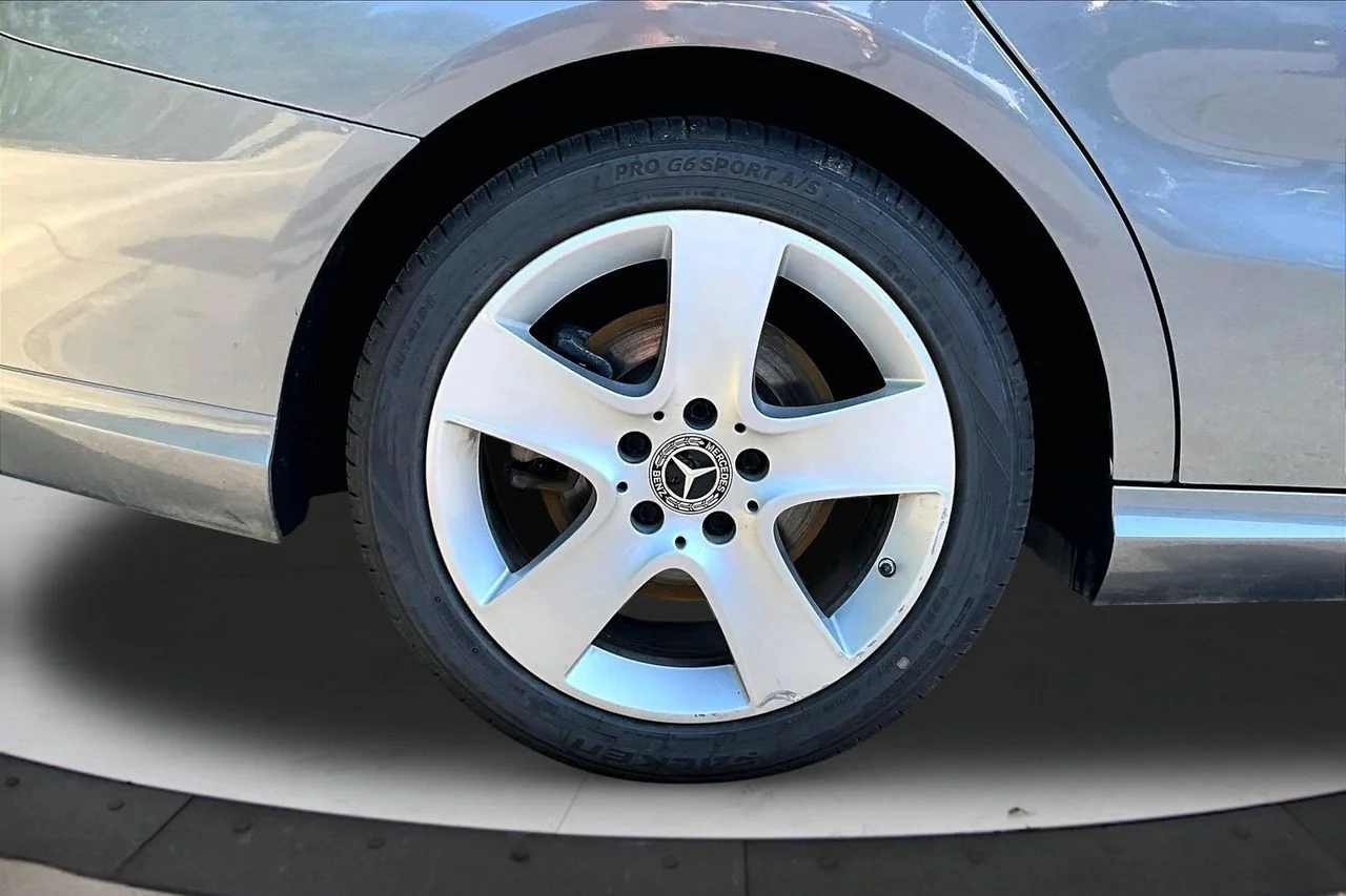Certified Used 2019 Gray Mercedes-Benz CLA 250 image 34