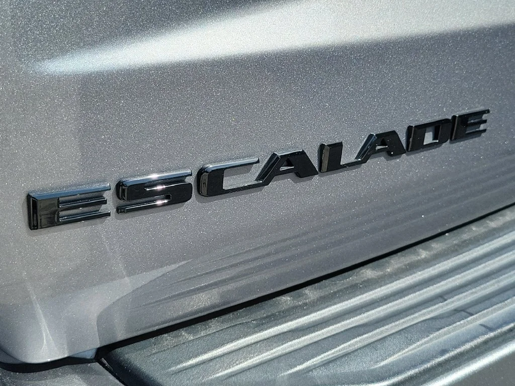 Used 2021 Steel Metallic Cadillac Sport Platinum image 5