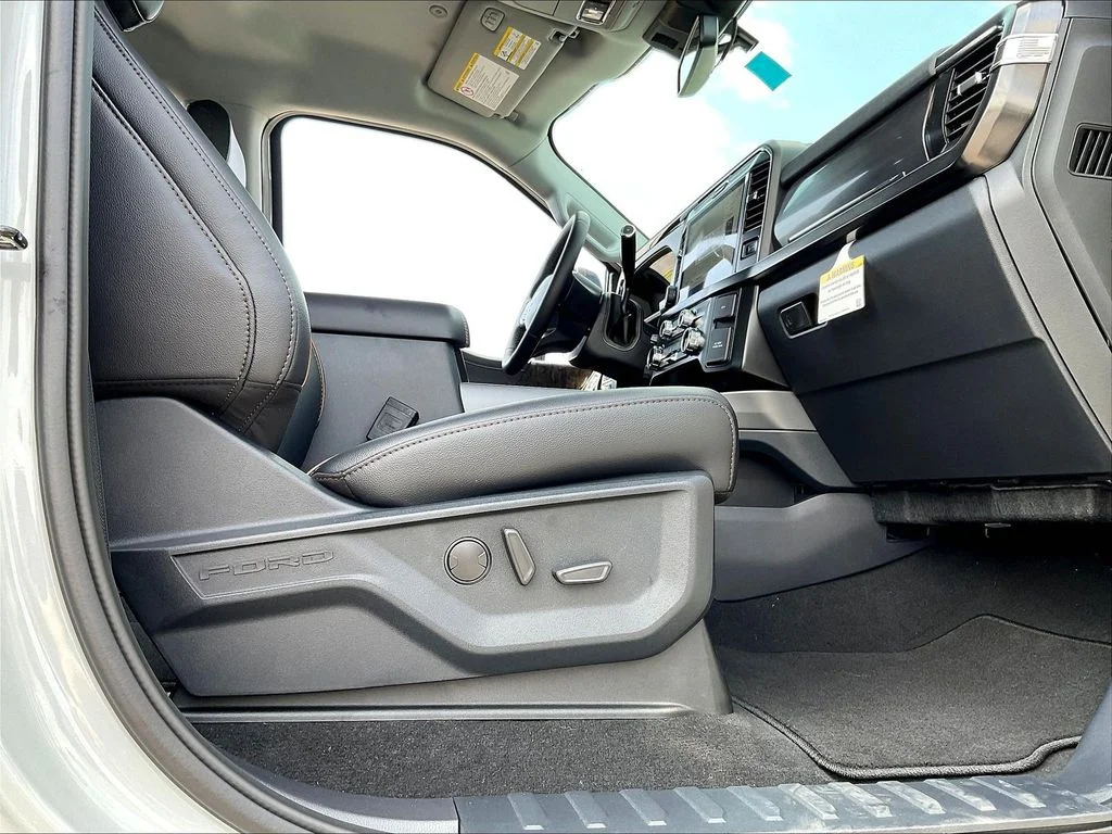 New 2026 Avalanche Ford F-250® Lariat® image 12
