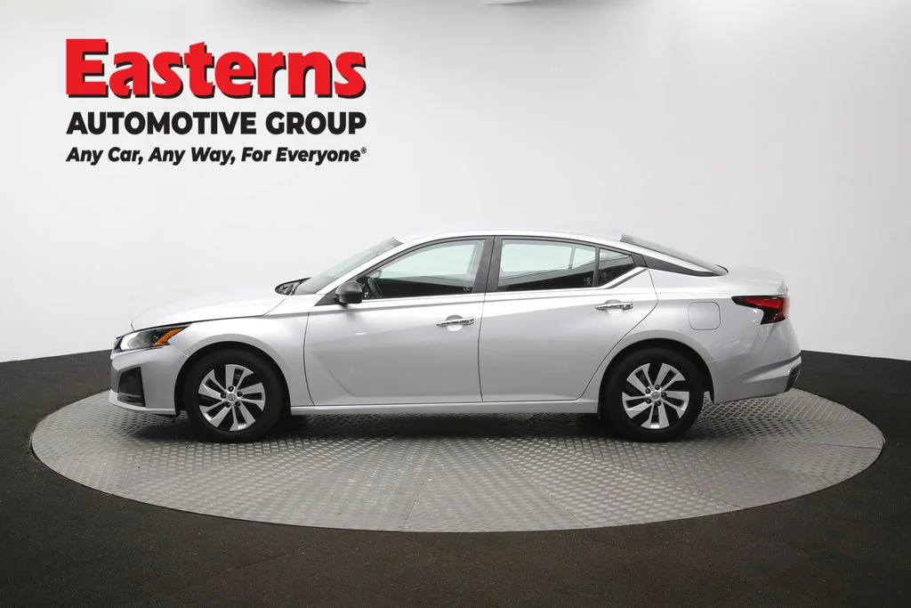 Used 2024 Silver Nissan 2.5 S image 59