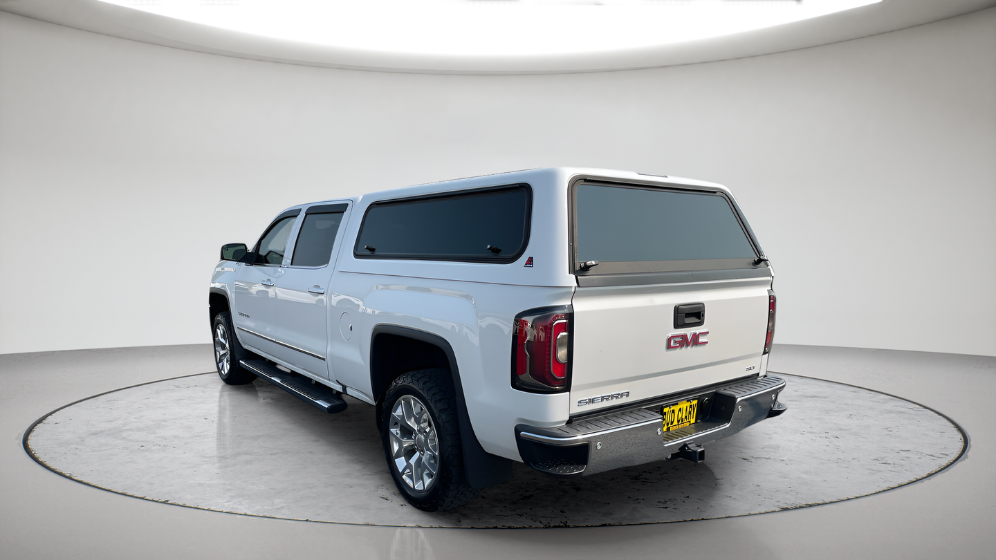Used 2017 White GMC SLT image 5