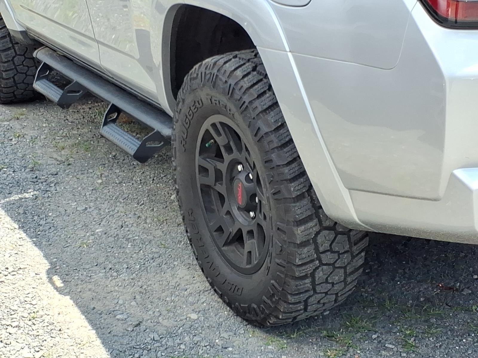 Used 2019 Classic Silver Metallic Toyota SR5 Premium image 14