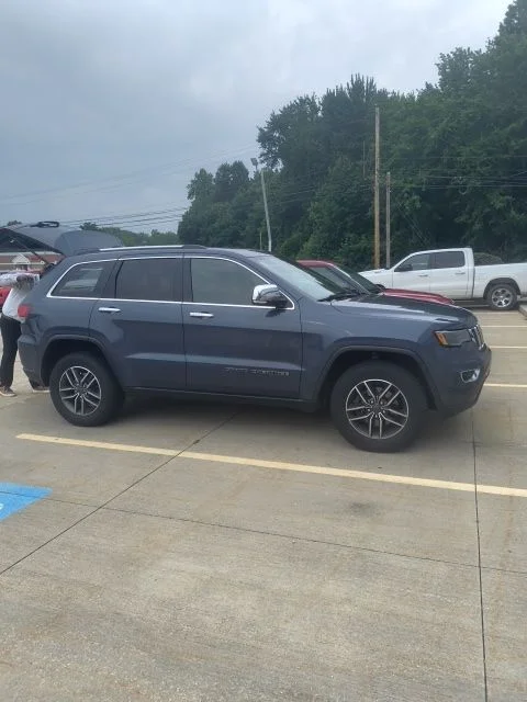 Used 2020 Blue Jeep Limited image 2
