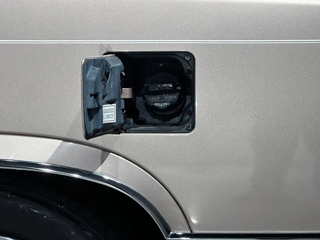 Used 1989  Cadillac NA image 17