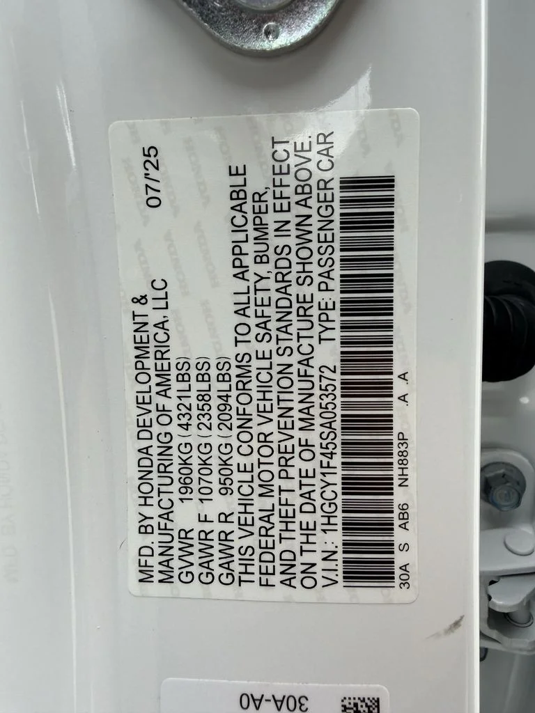 Used 2025 White Honda SE image 26