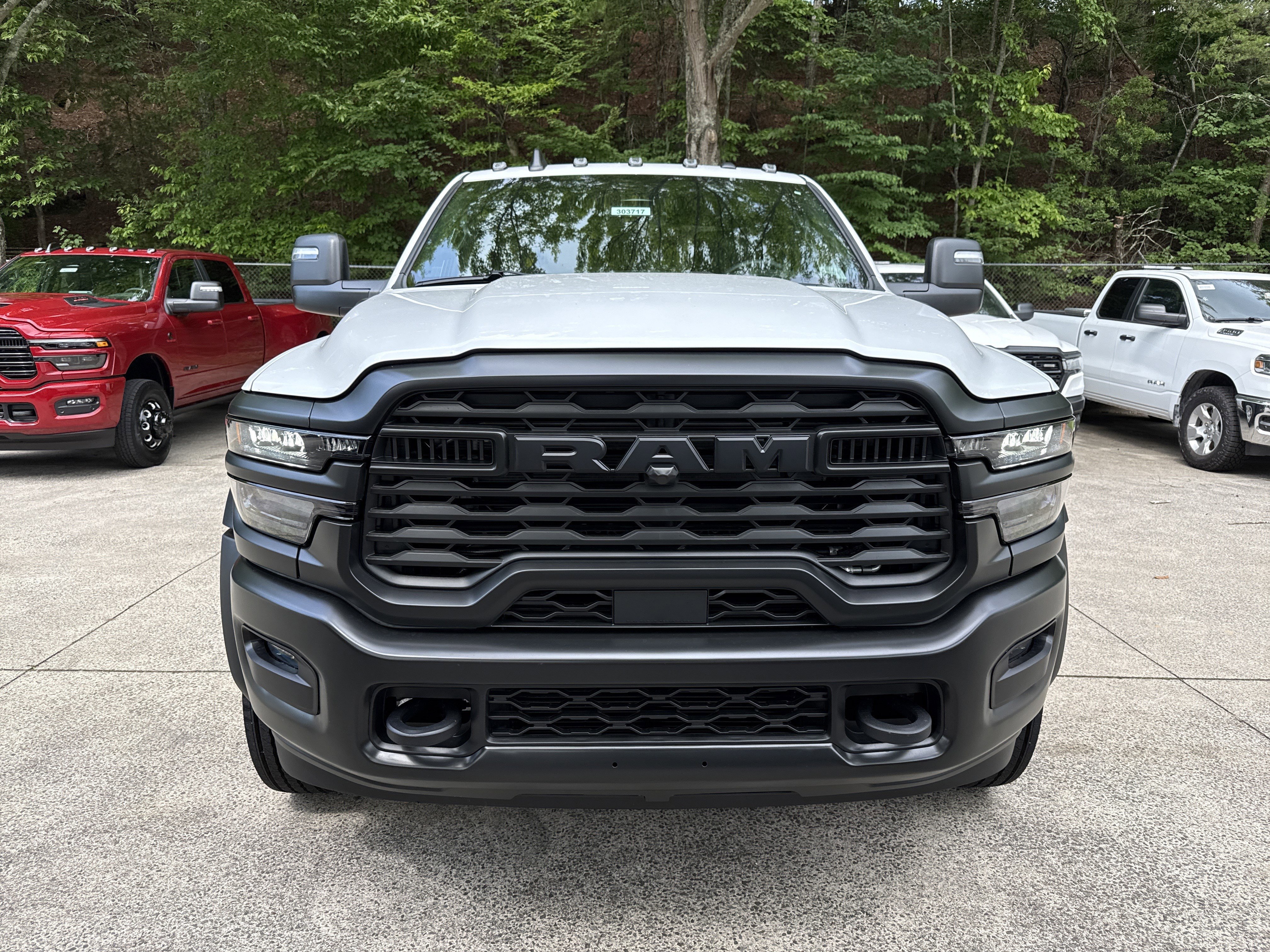 New 2026 Bright White Clearcoat RAM Tradesman image 2