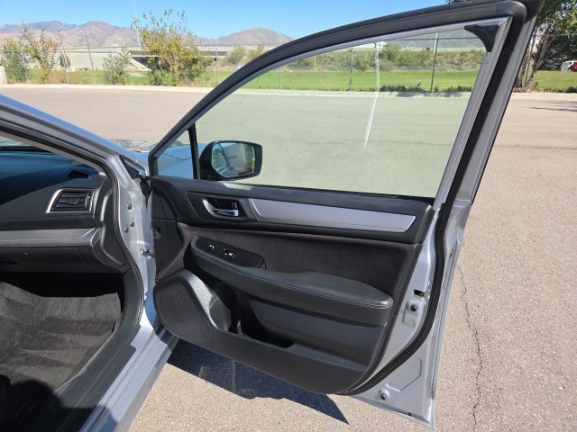 Used 2015 Ice Silver Metallic Subaru 2.5i Premium image 19