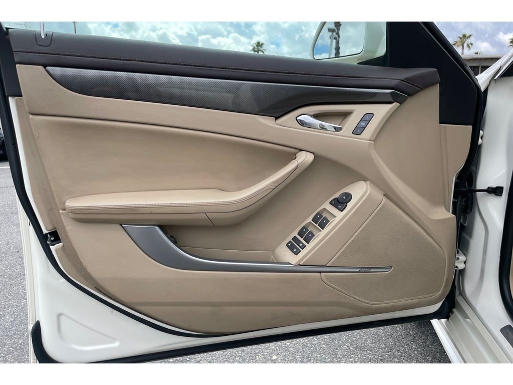 Used 2013 White Diamond Tricoat Cadillac Luxury image 10