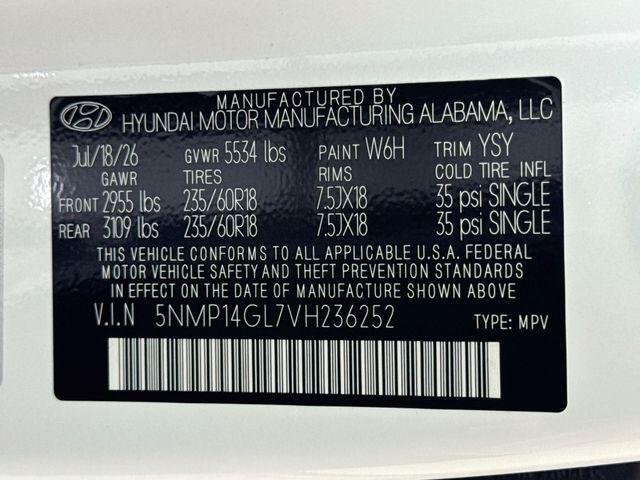 New 2027 White Hyundai SE FWD image 46