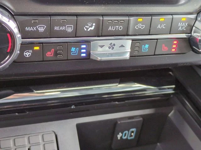 New 2026 Gray Ford Lariat image 23