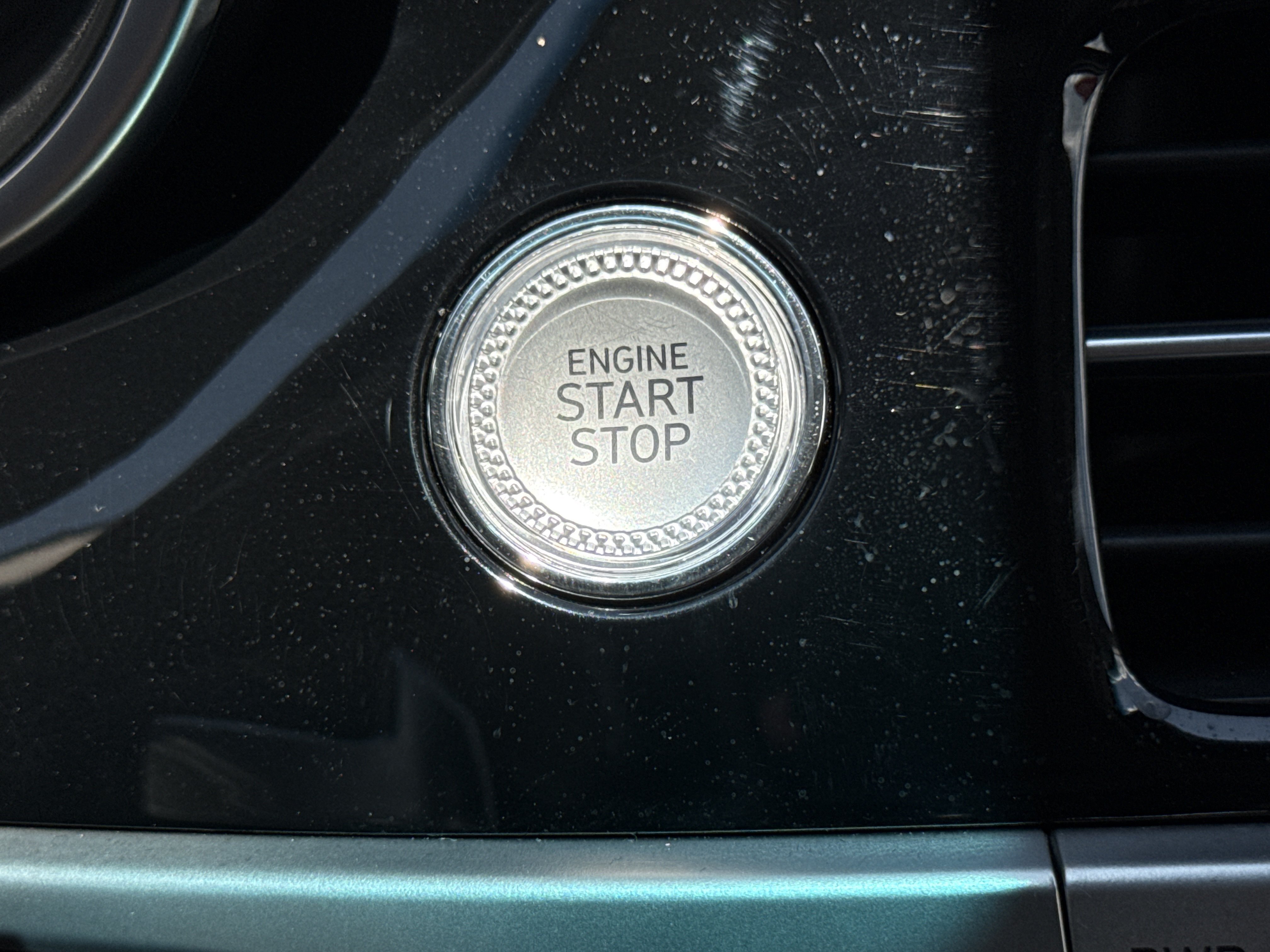 2025 GENESIS G70 Standard - Photo 20