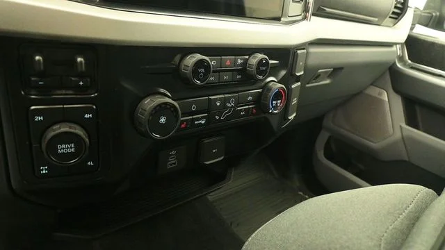 New 2026 Avalanche Ford F-250® XLT image 18