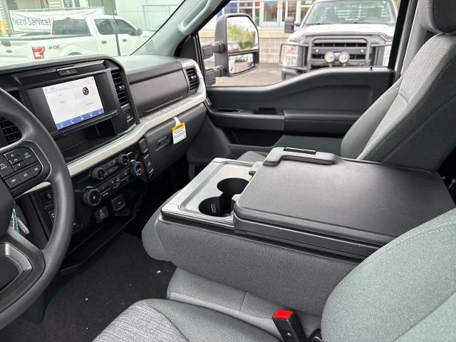 2025 Ford F-250 Super Duty XLT - Photo 41