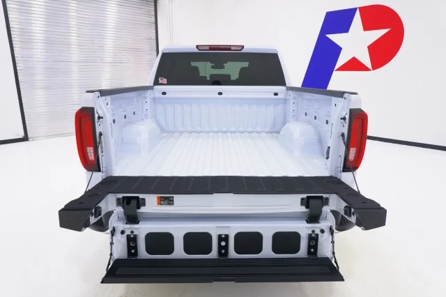 New 2026 Glacier White Tricoat GMC SLT image 8