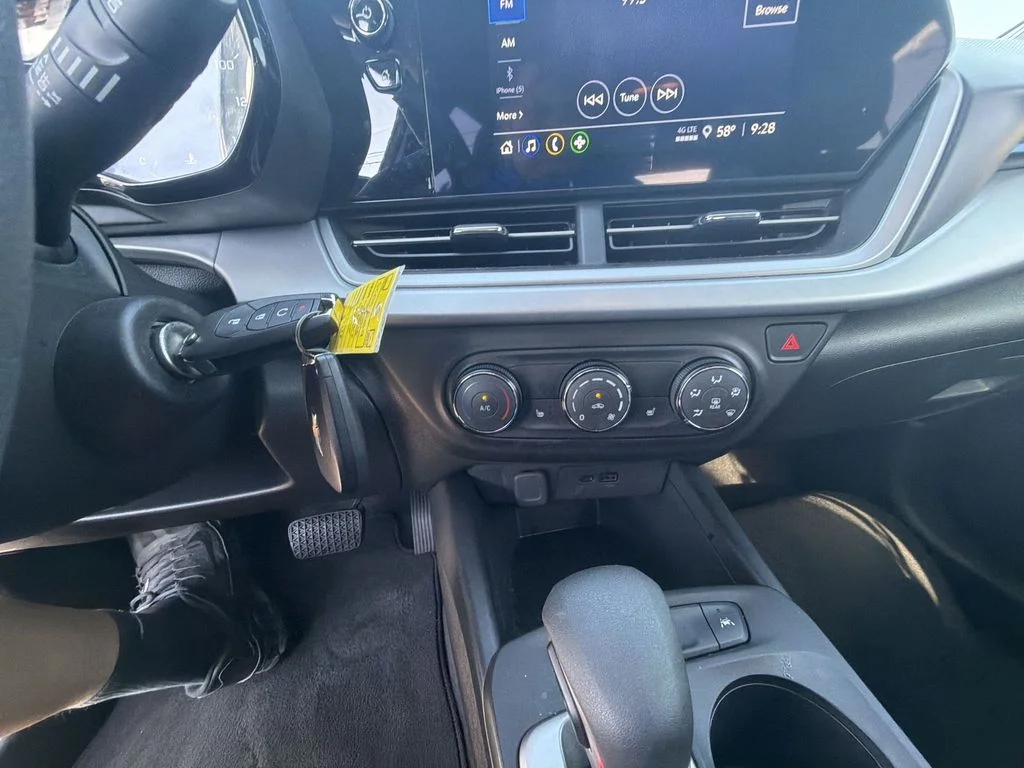 Used 2025 White Chevrolet LS image 18
