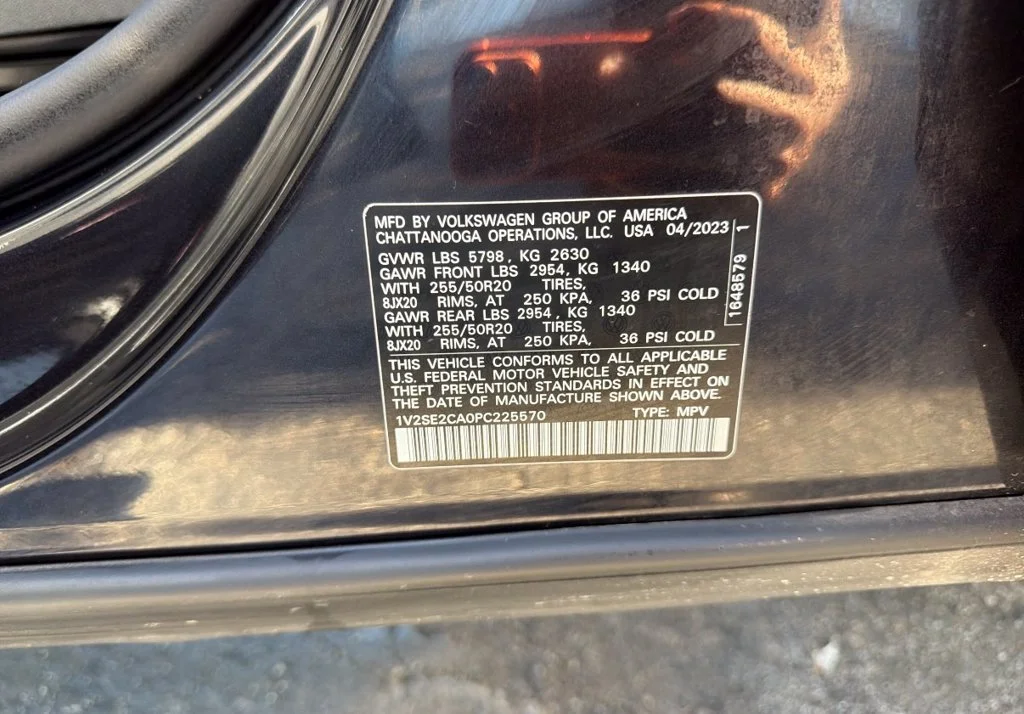 Used 2023 Deep Black Volkswagen 3.6L V6 SEL R-Line image 47