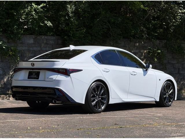 New 2024 ULTRA WHITE Lexus IS 350 F SPORT Design image 5