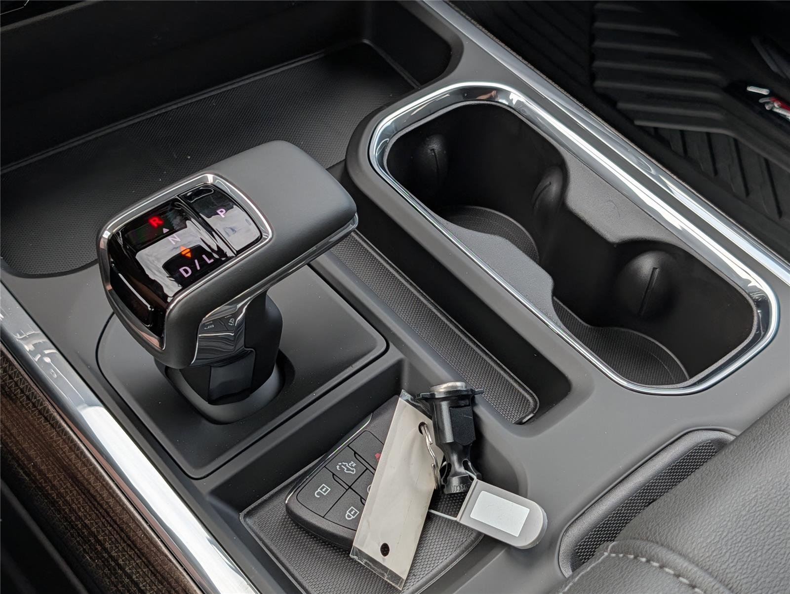 New 2026 Sterling Gray Metallic Chevrolet LT image 34