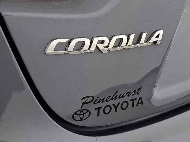 Used 2025  Toyota LE image 37