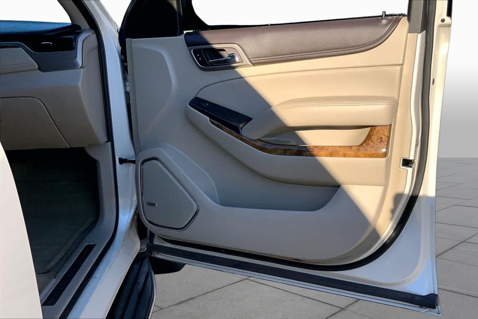 Used 2015 WHITE DIAMOND TRICOAT GMC Denali image 21