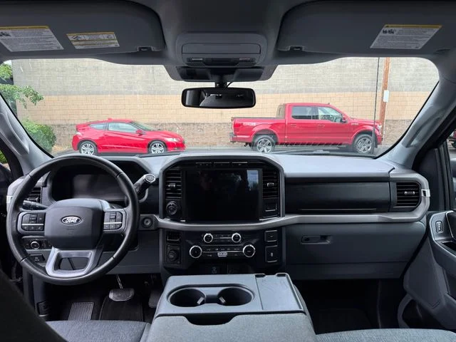 Used 2024 Agate Black Metallic Ford XLT image 15