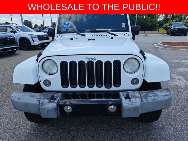 Used 2014 White Jeep Unlimited Sahara image 3