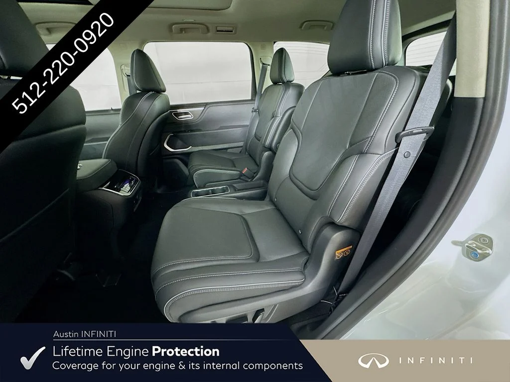 New 2027 White INFINITI LUXE image 32