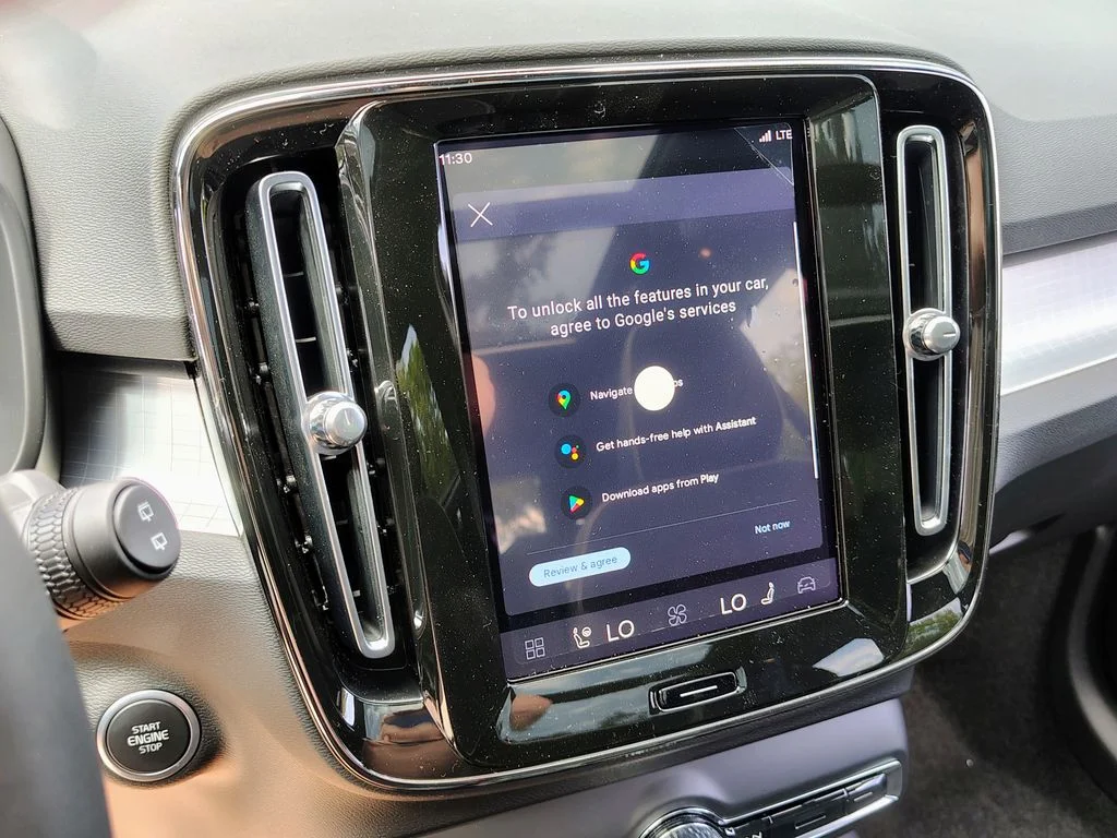 New 2026 Crystal White Volvo Ultra image 16