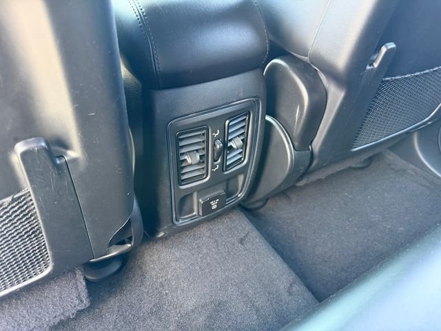 Certified Used 2022 White Jeep Laredo X image 13