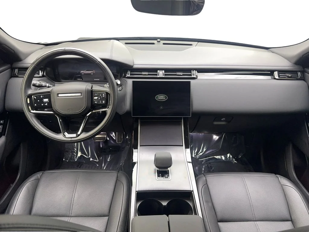 Used 2026 Black Land Rover Dynamic SE image 52