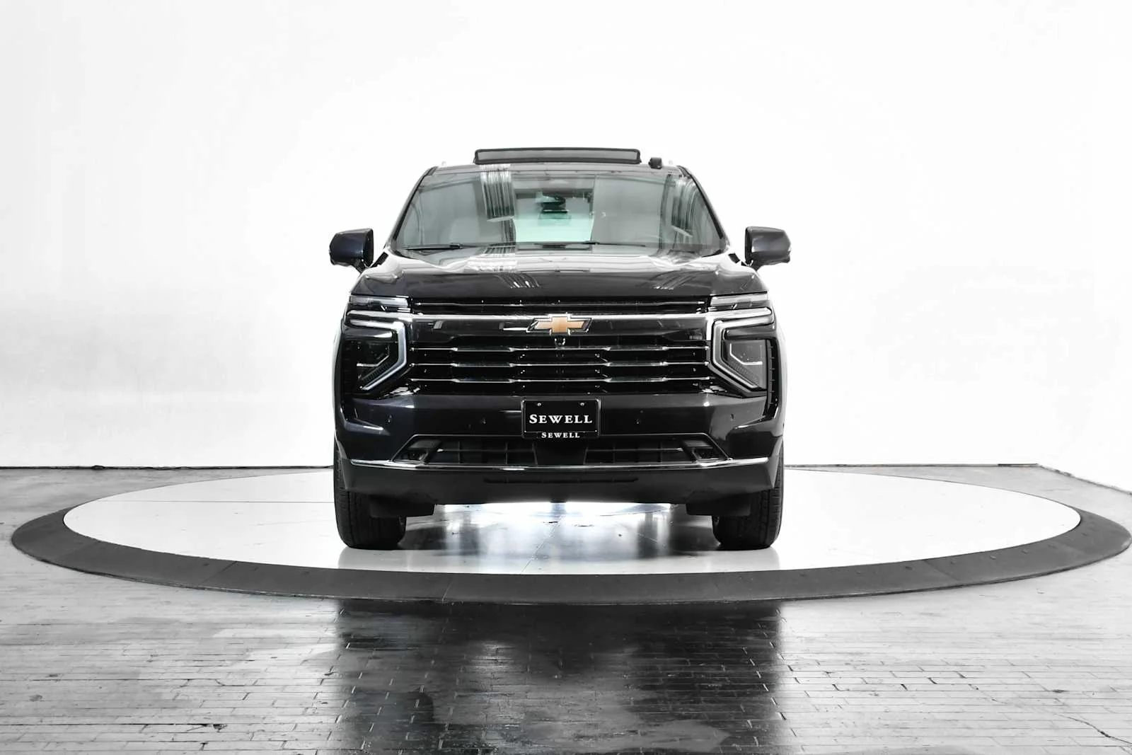 Used 2025 Dark Ash Metallic Chevrolet LT image 9