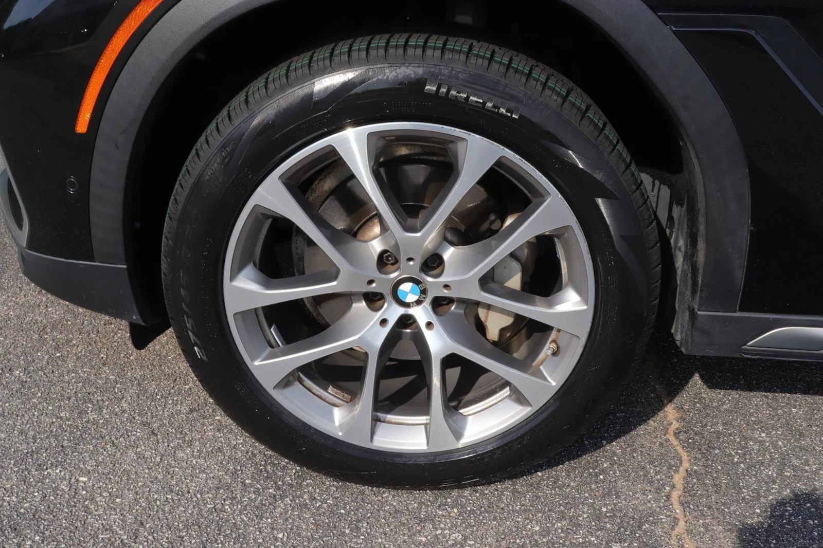 Used 2023 Black Sapphire Metallic BMW xDrive40i image 9