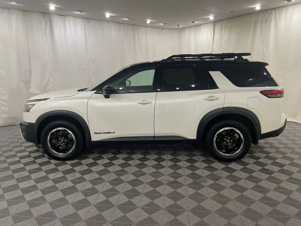Used 2024 Pearl White Tricoat/Super Black Nissan Rock Creek image 9