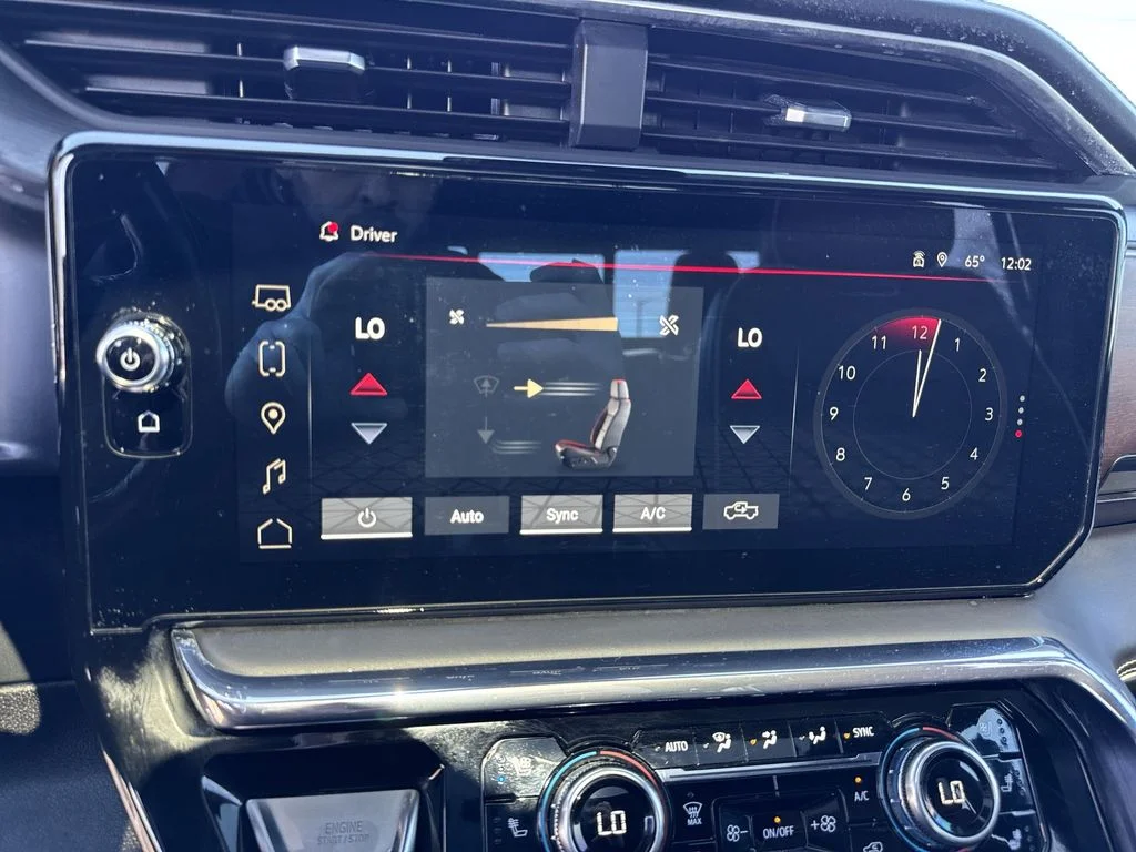 Used 2024 White GMC Denali Ultimate image 19