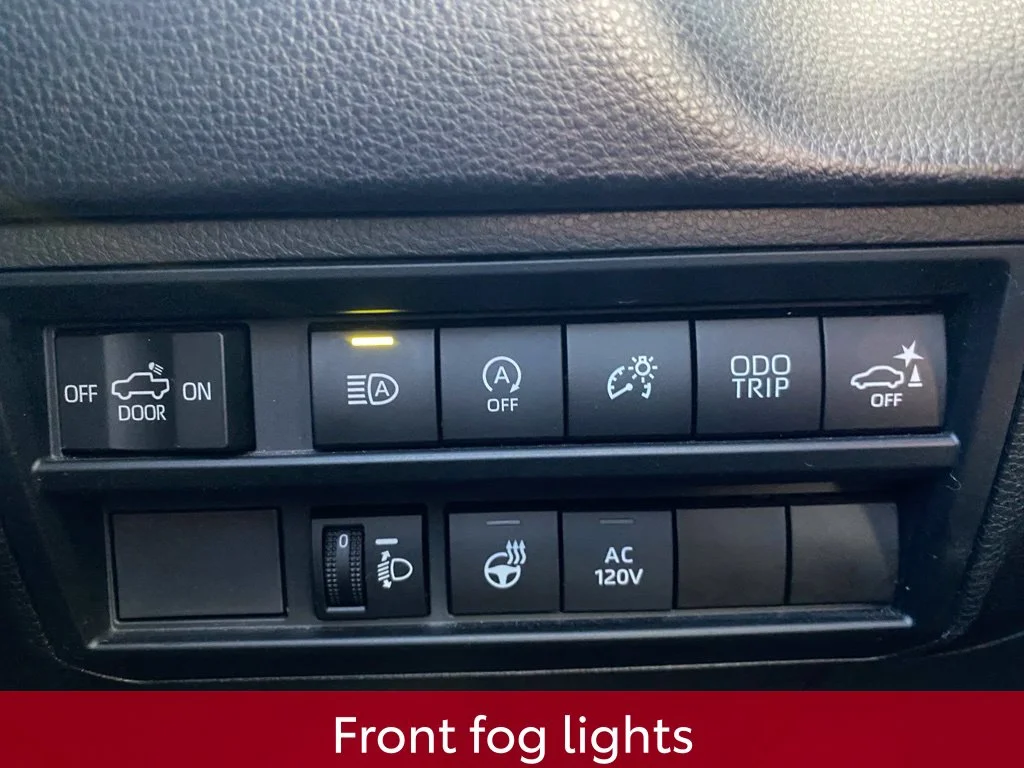 Used 2022  Toyota SR5 image 22