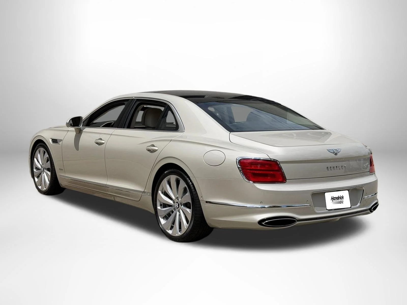 Used 2026 Cashmere Bentley V8 image 3