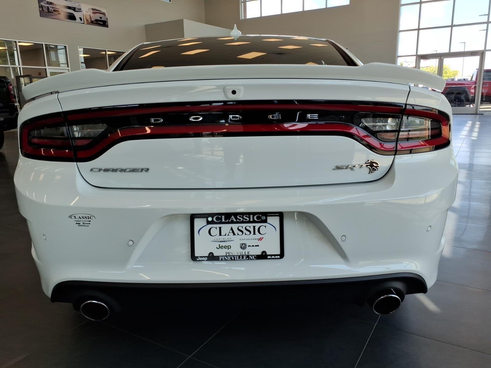 Used 2017 White Knuckle Clearcoat Dodge SRT Hellcat image 18