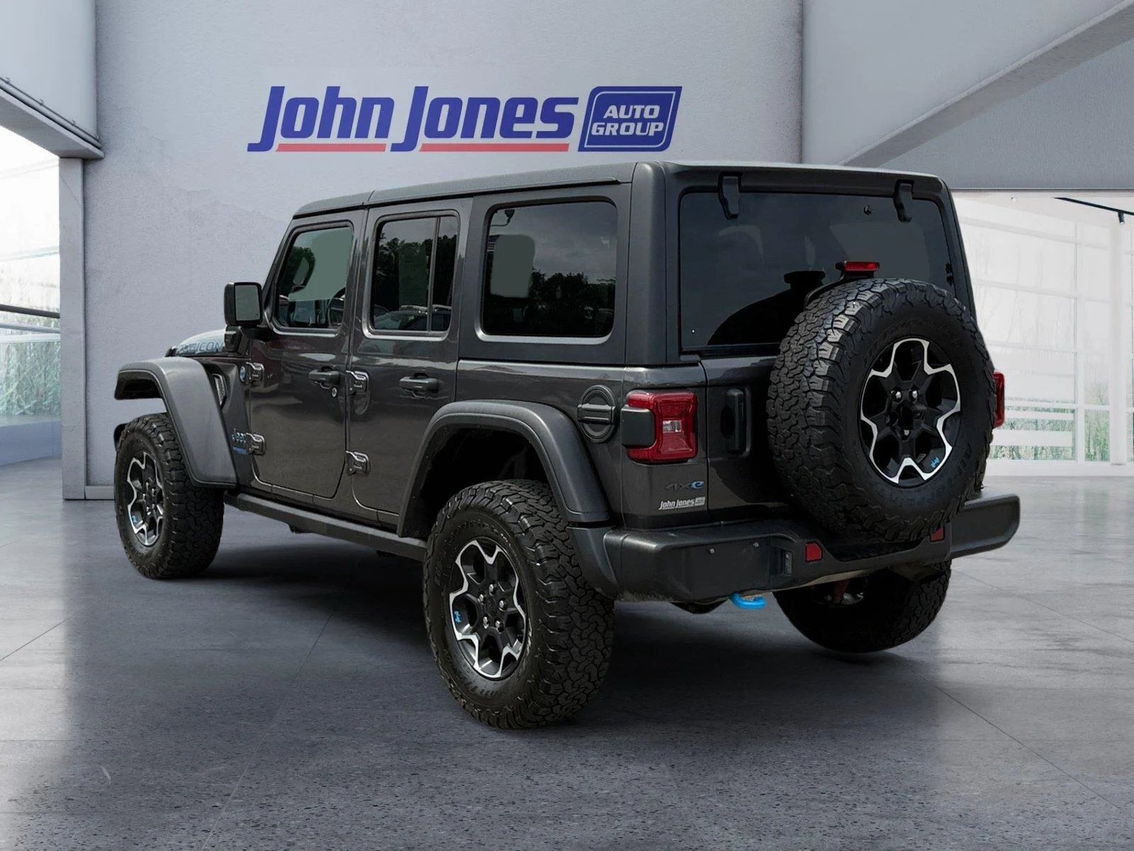 Used 2022 Granite Crystal Metallic Clearcoat Jeep Unlimited Rubicon image 3