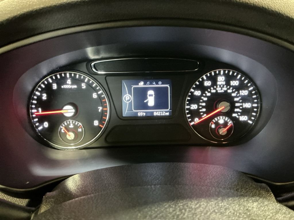 Used 2016 Red Kia LX image 13