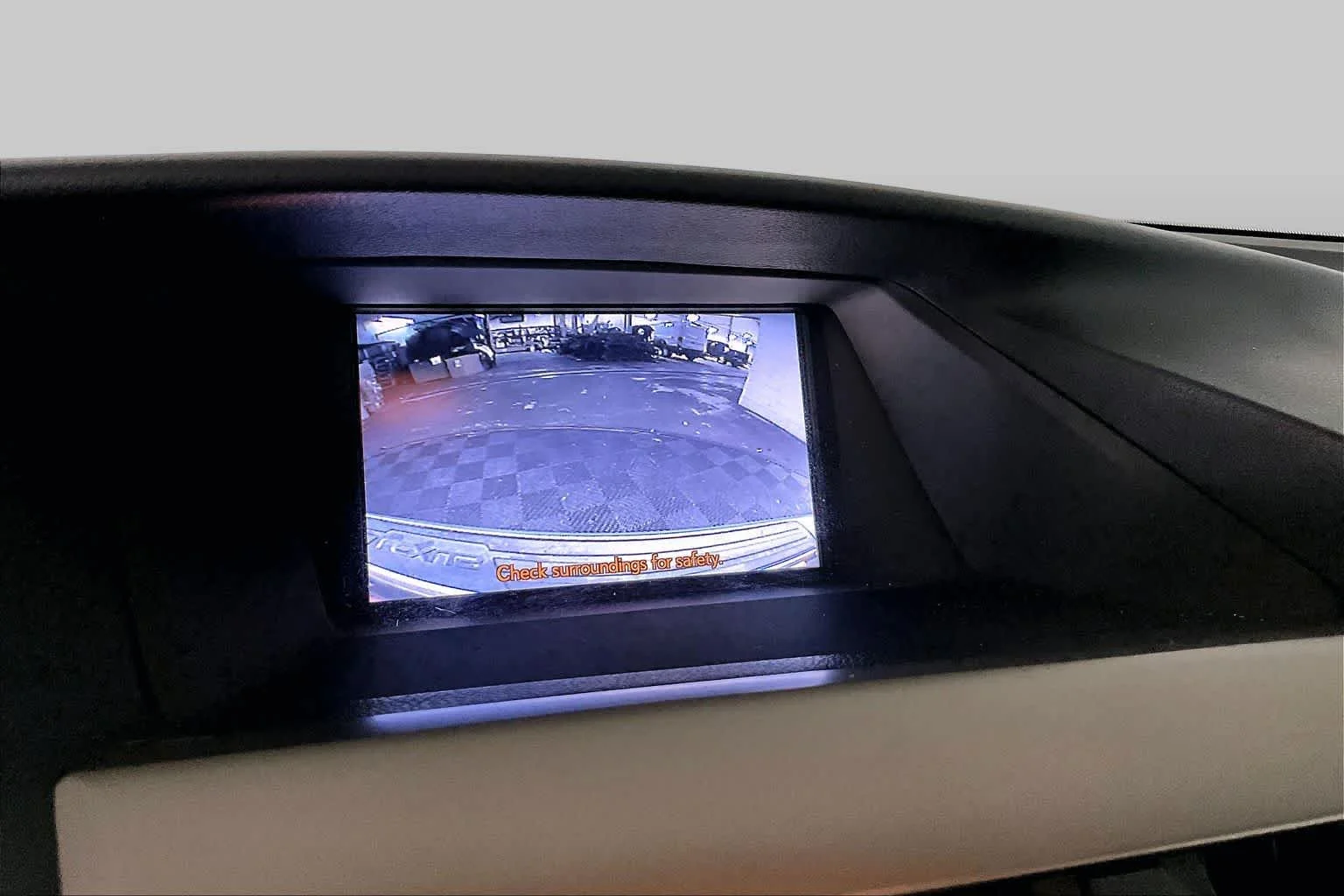 Used 2015 Silver Lining Metallic Lexus  image 29