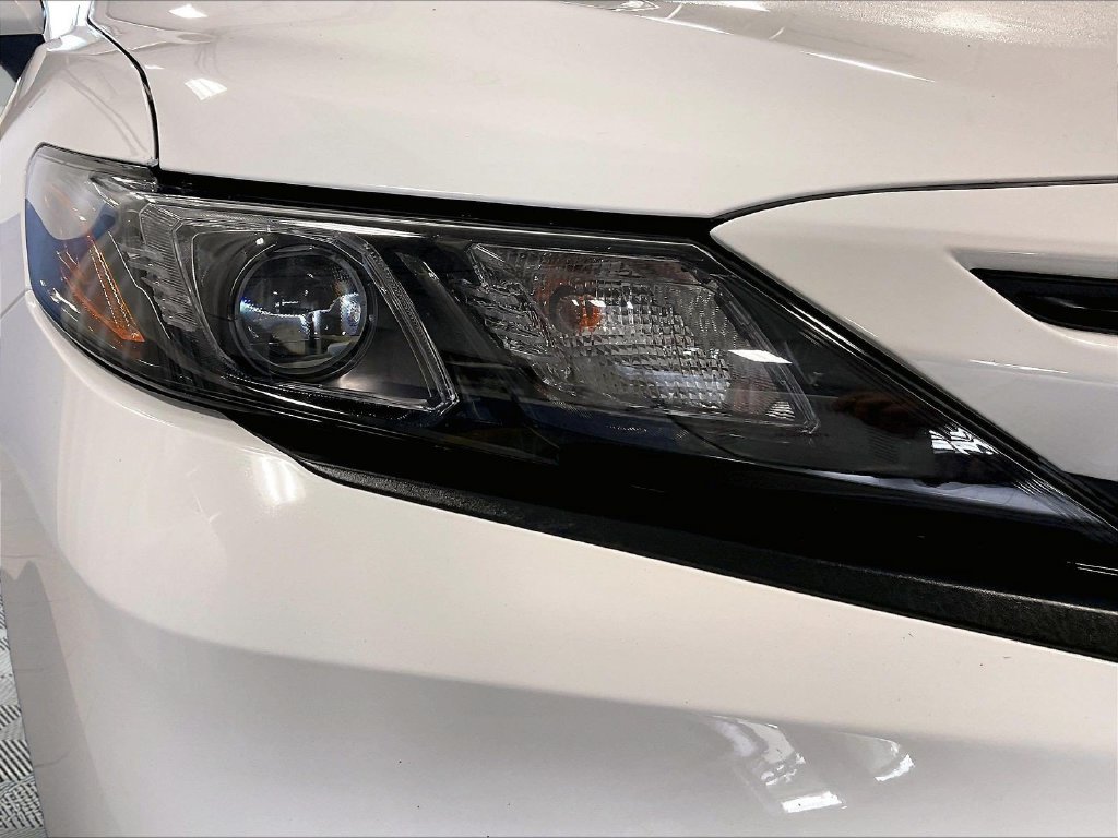 Used 2021 White Toyota SE image 32