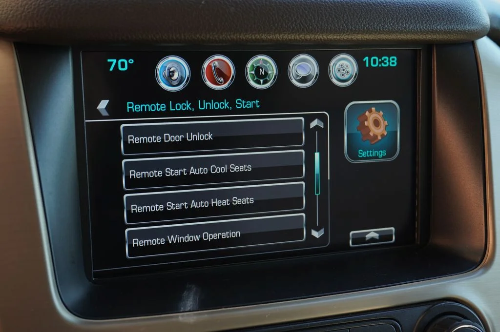 Used 2017 White GMC Denali image 22