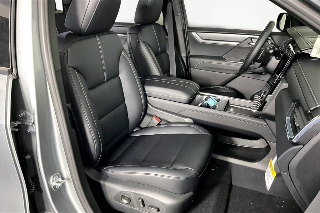 2026 GMC Acadia Elevation - Photo 12
