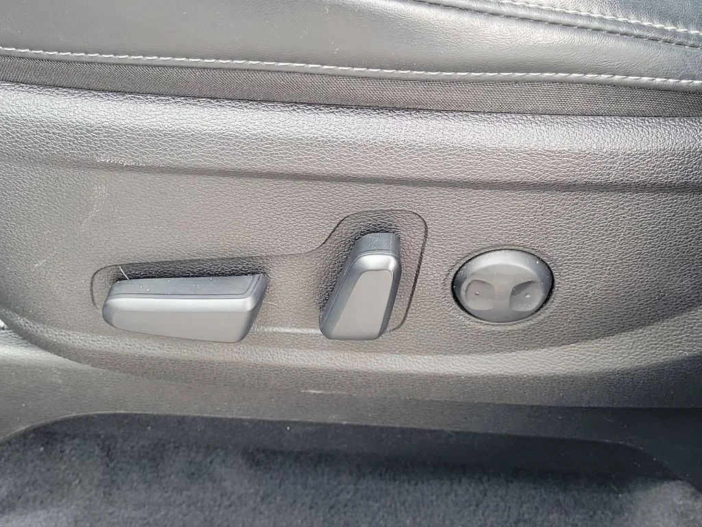 Certified Used 2022 Gray Kia S image 32