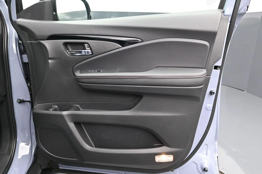 New 2026 Sonic Gray Pearl Honda Black Edition image 10