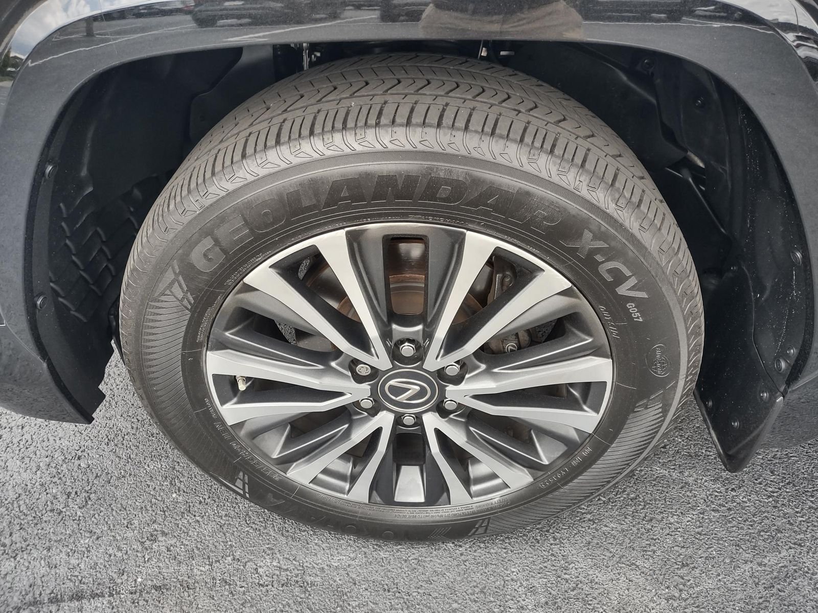 Used 2023 Black Lexus 600 Premium image 26